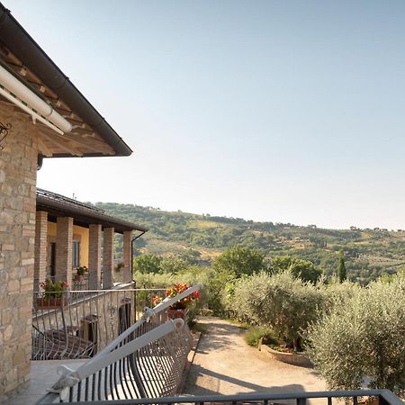 Agriturismo La Rocca Assisi Villa Petrignano Buitenkant foto