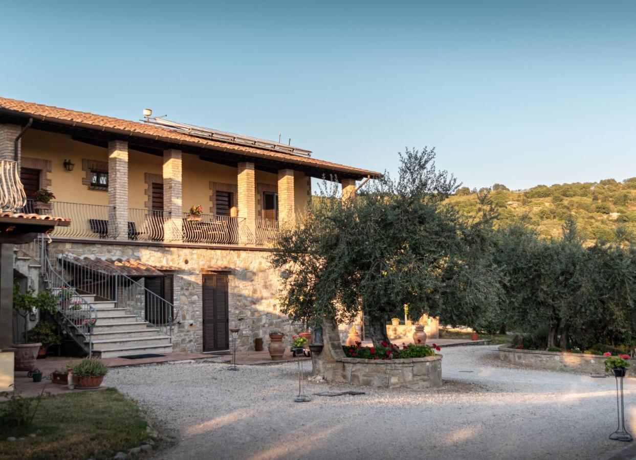 Agriturismo La Rocca Assisi Villa Petrignano Buitenkant foto